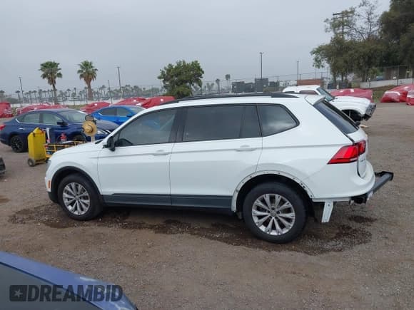 ✅ 2019 Volkswagen Tiguan S • VIN: 3VV1B7AX4KM177817 • Lot: 42336670. Listed on IAAI with 46,492 mi. Free auction sales archive from the USA and detailed vehicle history report at DreamBid. Image 15.