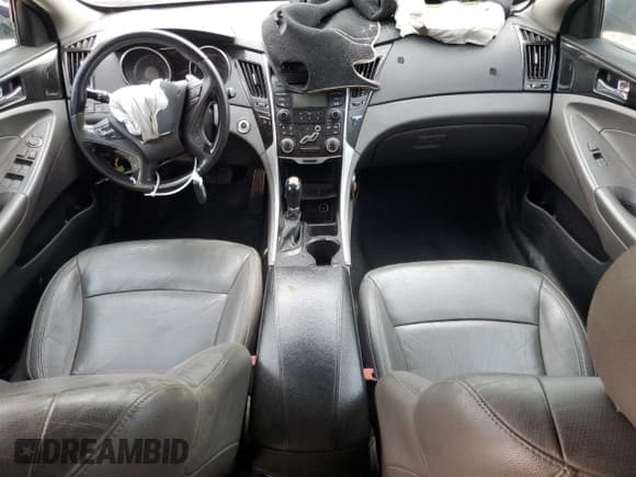 ✅ 2012 Hyundai Sonata SE • VIN: 5NPEC4AB6CH381171 • Лот: 57786145. Опубликован ранее на Copart с пробегом 265 770 миль. Бесплатный доступ к архиву аукционных продаж из США и подробный отчёт об истории автомобиля на DreamBid. Изображение 8.