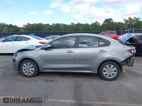 ✅ 2021 Kia Rio S • VIN: 3KPA24ADXME364396 • Лот: 43392019. Опубликован ранее на IAAI с пробегом 102 417 миль. Бесплатный доступ к архиву аукционных продаж из США и подробный отчёт об истории автомобиля на DreamBid. Изображение 14.