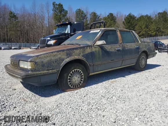 ✅ 1988 Chevrolet Celebrity • VIN: 1G1AW51W8J6159794 • Лот: 47321315. Опубликован ранее на Copart с пробегом 181 956 миль. Бесплатный доступ к архиву аукционных продаж из США и подробный отчёт об истории автомобиля на DreamBid. Изображение 1.