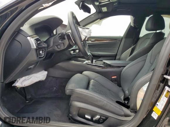 ✅ 2021 BMW 5 Series 530i • VIN: WBA53BH09MWX00757 • Lot: 54622815. Listed on Copart with 32,164 mi. Free auction sales archive from the USA and detailed vehicle history report at DreamBid. Image 7.