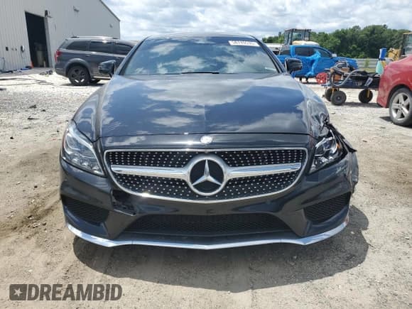 ✅ 2015 Mercedes-Benz CLS 550 • VIN: WDDLJ7DB5FA143758 • Лот: 58749535. Опубликован ранее на Copart с пробегом 77 470 миль. Бесплатный доступ к архиву аукционных продаж из США и подробный отчёт об истории автомобиля на DreamBid. Изображение 5.