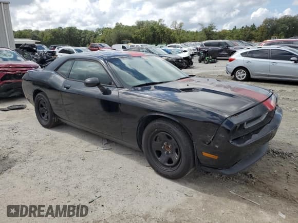 ✅ 2013 Dodge Challenger SXT • VIN: 2C3CDYAG1DH520872 • Lot: 71579554. Wystawiony na Copart z przebiegiem 258 317 mil. Bezpłatny archiwum sprzedaży aukcyjnych z USA i szczegółowy raport historii pojazdu na DreamBid. Zdjęcie 4.