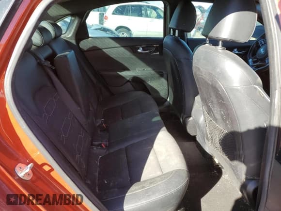 ✅ 2020 Kia Forte GT-Line • VIN: 3KPF34ADXLE195031 • Lot: 90939455. Listed on Copart with 140,875 mi. Free auction sales archive from the USA and detailed vehicle history report at DreamBid. Image 10.