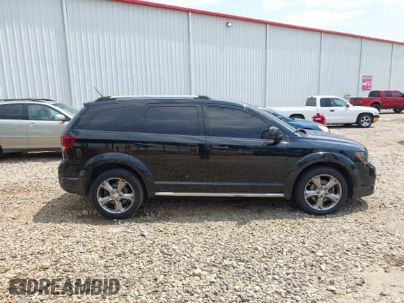 ✅ 2017 Dodge Journey Crossroad Plus • VIN: 3C4PDCGB6HT603805 • Лот: 42686427. Опубликован ранее на IAAI с пробегом 123 397 миль. Бесплатный доступ к архиву аукционных продаж из США и подробный отчёт об истории автомобиля на DreamBid. Изображение 13.