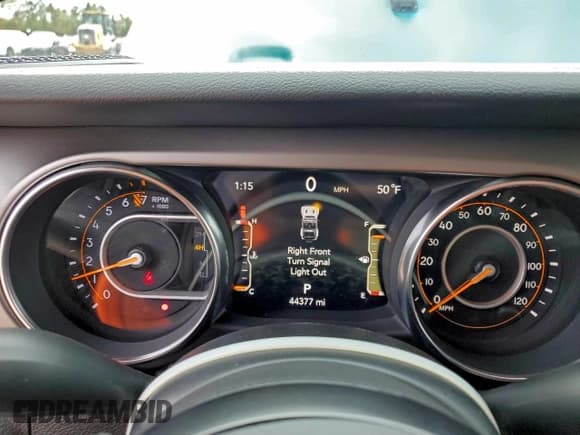 ✅ 2020 Jeep Wrangler Unlimited Sport • VIN: 1C4HJXDG7LW174004 • Lot: 95895635. Wystawiony na Copart z przebiegiem 44 377 mil. Bezpłatny archiwum sprzedaży aukcyjnych z USA i szczegółowy raport historii pojazdu na DreamBid. Zdjęcie 9.