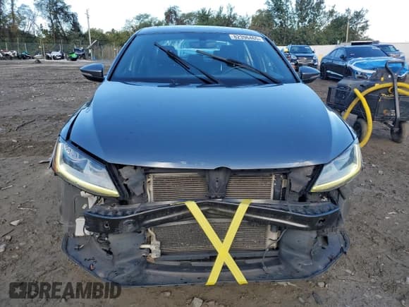 ✅ 2017 Volkswagen Jetta GLI • VIN: 3VW5T7AJ0HM289965 • Лот: 82396465. Опубликован ранее на Copart с пробегом 106 904 миль. Бесплатный доступ к архиву аукционных продаж из США и подробный отчёт об истории автомобиля на DreamBid. Изображение 5.