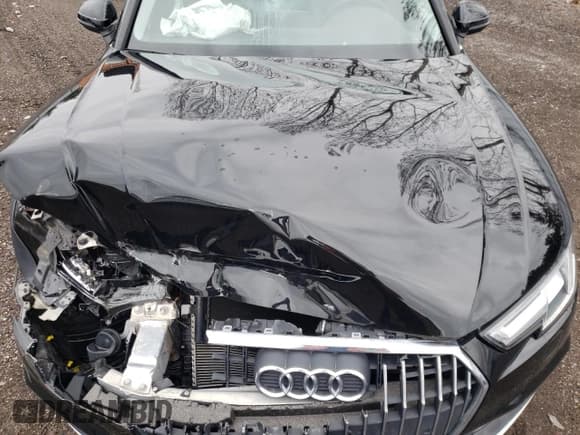 ✅ 2017 Audi allroad A4 Prestige • VIN: WA19NAF41HA141961 • Лот: 47685373. Опубликован ранее на Copart с пробегом 69 468 миль. Бесплатный доступ к архиву аукционных продаж из США и подробный отчёт об истории автомобиля на DreamBid. Изображение 12.