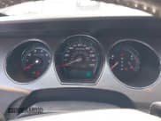 ✅ 2011 Ford Taurus SEL • VIN: 1FAHP2EW8BG173580 • Lot: 43200057. Wystawiony na IAAI z przebiegiem 127 731 mil. Bezpłatny archiwum sprzedaży aukcyjnych z USA i szczegółowy raport historii pojazdu na DreamBid. Zdjęcie 7.