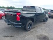 ✅ 2020 Chevrolet Silverado 1500 LT Trail Boss • VIN: 1GCPYFED6LZ181417 • Lot: 42989002. Wystawiony na IAAI z przebiegiem 104 694 mil. Bezpłatny archiwum sprzedaży aukcyjnych z USA i szczegółowy raport historii pojazdu na DreamBid. Zdjęcie 4.