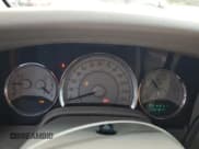 ✅ 2008 Chrysler Aspen Limited • VIN: 1A8HW58258F152653 • Lot: 70622645. Wystawiony na Copart z przebiegiem 201 693 mil. Bezpłatny archiwum sprzedaży aukcyjnych z USA i szczegółowy raport historii pojazdu na DreamBid. Zdjęcie 9.