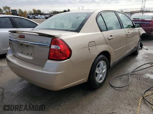 2005 Chevrolet Malibu LS z VIN 1G1ZT54825F274812, wystawiony jako Copart lot #77692784 z przebiegiem 138 306 mil mil oraz Szkoda całkowita • Salvage title. Historia ofert i sprzedaży dostępna na DreamBid. Obrazek 3.