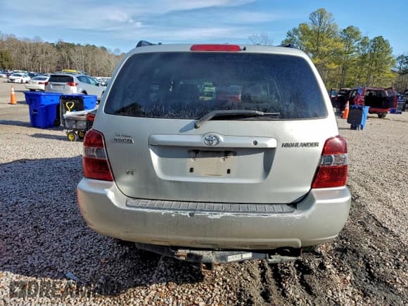 ✅ 2004 Toyota Highlander • VIN: JTEGP21A740010166 • Lot: 95633385. Wystawiony na Copart z przebiegiem 377 243 mil. Bezpłatny archiwum sprzedaży aukcyjnych z USA i szczegółowy raport historii pojazdu na DreamBid. Zdjęcie 6.