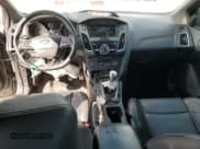 ✅ 2015 Ford Focus ST • VIN: 1FADP3L97FL239731 • Lot: 84978195. Wystawiony na Copart z przebiegiem 112 161 mil. Bezpłatny archiwum sprzedaży aukcyjnych z USA i szczegółowy raport historii pojazdu na DreamBid. Zdjęcie 8.