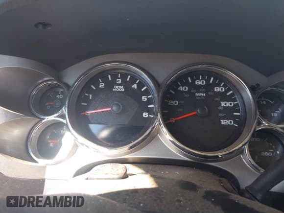 ✅ 2013 Chevrolet Silverado 1500 LT • VIN: 3GCPKSE77DG161375 • Lot: 43318557. Wystawiony na IAAI z przebiegiem 321 443 mil. Bezpłatny archiwum sprzedaży aukcyjnych z USA i szczegółowy raport historii pojazdu na DreamBid. Zdjęcie 7.