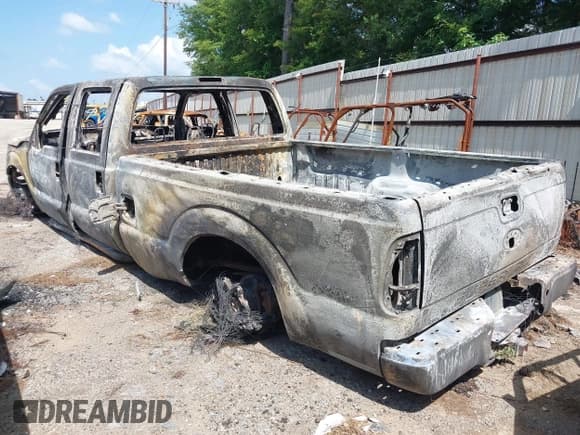 ✅ 2011 Ford F-250 XL • VIN: 1FT7W2BT9BEC62430 • Lot: 42545725. Listed on IAAI with Not provided. Free auction sales archive from the USA and detailed vehicle history report at DreamBid. Image 3.