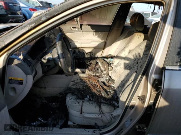 ✅ 2006 Hyundai Sonata GLS • VIN: 5NPEU46C86H166183 • Лот: 75088994. Опубликован ранее на Copart с пробегом Не указан. Бесплатный доступ к архиву аукционных продаж из США и подробный отчёт об истории автомобиля на DreamBid. Изображение 7.