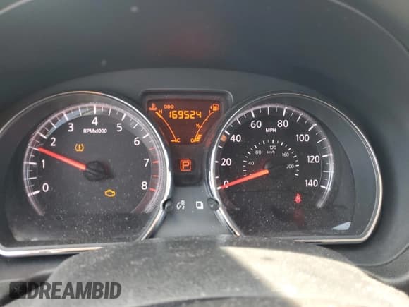 ✅ 2014 Nissan Note SV • VIN: 3N1CE2CP2EL407270 • Lot: 56199365. Listed on Copart with 169,524 mi. Free auction sales archive from the USA and detailed vehicle history report at DreamBid. Image 9.