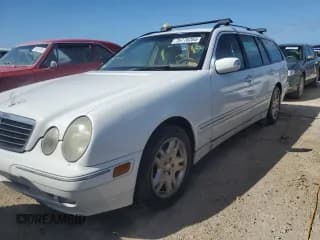 ✅ 2001 Mercedes-Benz E 320 • VIN: WDBJH65J31B287677 • Лот: 76776204. Опубликован ранее на Copart с пробегом Не указан. Бесплатный доступ к архиву аукционных продаж из США и подробный отчёт об истории автомобиля на DreamBid. Изображение 1.