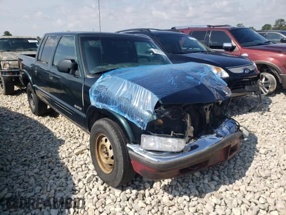 ✅ 2001 Chevrolet S-10 LS • VIN: 1GCDT13W11K244051 • Лот: 55495223. Опубликован ранее на Copart с пробегом Не указан. Бесплатный доступ к архиву аукционных продаж из США и подробный отчёт об истории автомобиля на DreamBid. Изображение 4.