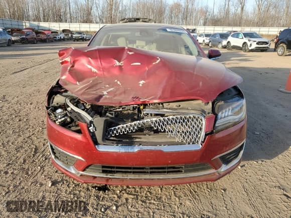 ✅ 2017 Lincoln MKZ Select • VIN: 3LN6L5D94HR628092 • Lot: 92888055. Wystawiony na Copart z przebiegiem 77 651 mil. Bezpłatny archiwum sprzedaży aukcyjnych z USA i szczegółowy raport historii pojazdu na DreamBid. Zdjęcie 5.