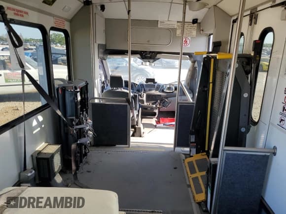 ✅ 2018 Ford Transit • VIN: 1FDES8PM9JKA07456 • Lot: 51866735. Listed on Copart with 193,407 mi. Free auction sales archive from the USA and detailed vehicle history report at DreamBid. Image 11.