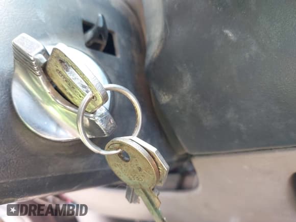 ✅ 1992 Ford F-350 • VIN: 2FTJW36G9NCA34589 • Lot: 42961200. Listed on IAAI with Not provided. Free auction sales archive from the USA and detailed vehicle history report at DreamBid. Image 11.