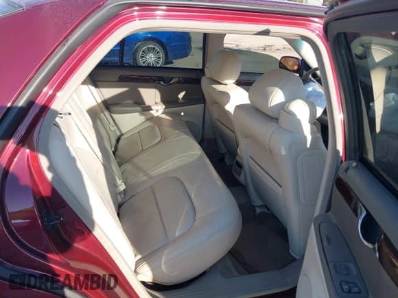 ✅ 2001 Cadillac DeVille DTS • VIN: 1G6KF57931U282835 • Lot: 41780555. Listed on IAAI with Not provided. Free auction sales archive from the USA and detailed vehicle history report at DreamBid. Image 8.