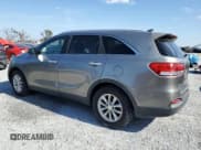 ✅ 2016 Kia Sorento L • VIN: 5XYPG4A34GG079168 • Лот: 93416685. Опубликован ранее на Copart с пробегом 184 458 миль. Бесплатный доступ к архиву аукционных продаж из США и подробный отчёт об истории автомобиля на DreamBid. Изображение 2.