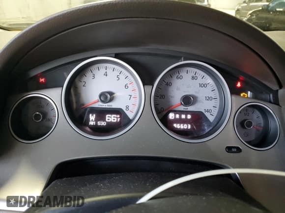 ✅ 2012 Volkswagen Routan SE • VIN: 2C4RVABG6CR391870 • Lot: 90501035. Listed on Copart with 96,603 mi. Free auction sales archive from the USA and detailed vehicle history report at DreamBid. Image 9.