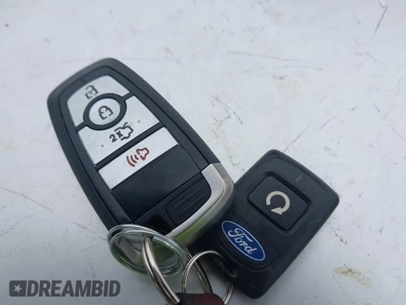 ✅ 2018 Ford Fusion SE • VIN: 3FA6P0H72JR282771 • Lot: 42296531. Wystawiony na IAAI z przebiegiem 104 071 mil. Bezpłatny archiwum sprzedaży aukcyjnych z USA i szczegółowy raport historii pojazdu na DreamBid. Zdjęcie 11.