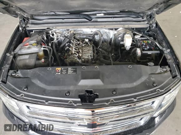 ✅ 2017 Chevrolet Suburban Premier • VIN: 1GNSKJKC1HR202327 • Lot: 63295664. Listed on Copart with 75,433 mi. Free auction sales archive from the USA and detailed vehicle history report at DreamBid. Image 12.