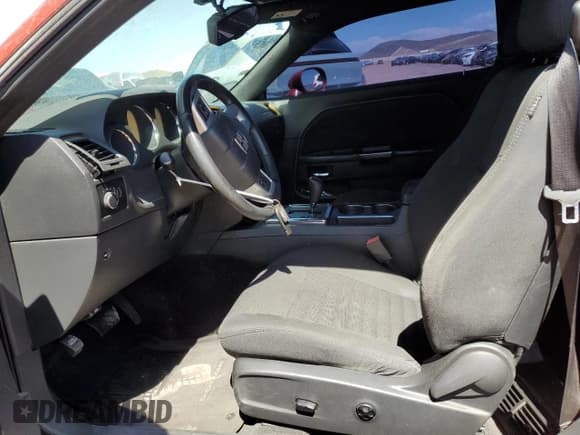 ✅ 2012 Dodge Challenger SXT Plus • VIN: 2C3CDYAG0CH259197 • Lot: 66945435. Wystawiony na Copart z przebiegiem 167 678 mil. Bezpłatny archiwum sprzedaży aukcyjnych z USA i szczegółowy raport historii pojazdu na DreamBid. Zdjęcie 7.