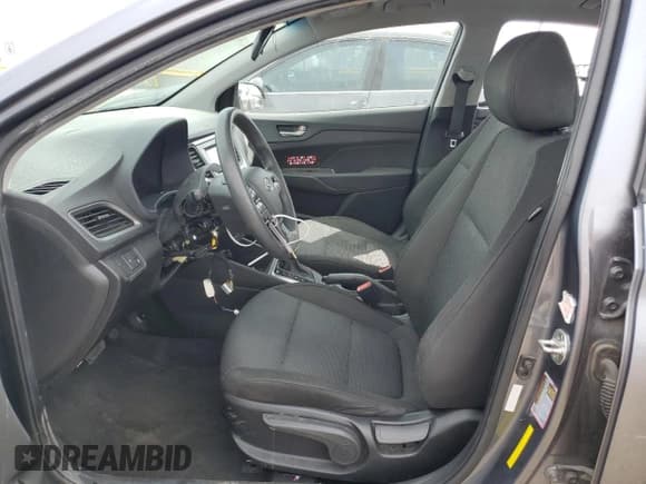 ✅ 2018 Hyundai Accent SE • VIN: 3KPC24A32JE018340 • Лот: 48810685. Опубликован ранее на Copart с пробегом 113 967 миль. Бесплатный доступ к архиву аукционных продаж из США и подробный отчёт об истории автомобиля на DreamBid. Изображение 7.