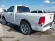 2013 Ram 1500 Express z VIN 3C6JR6ATXDG508202, wystawiony jako IAAI lot #43296958 z przebiegiem 145 380 mil mil oraz . Historia ofert i sprzedaży dostępna na DreamBid. Obrazek 3.