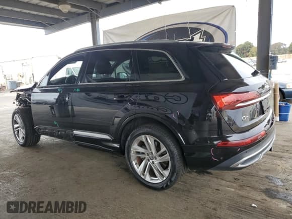 ✅ 2021 Audi Q7 Premium • VIN: WA1AJAF71MD011240 • Lot: 71496475. Listed on Copart with 42,847 mi. Free auction sales archive from the USA and detailed vehicle history report at DreamBid. Image 2.