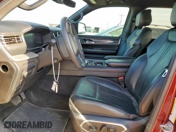 ✅ 2022 Jeep Wagoneer Series II • VIN: 1C4SJVBT2NS101174 • Lot: 64860075. Listed on Copart with 27,715 mi. Free auction sales archive from the USA and detailed vehicle history report at DreamBid. Image 7.