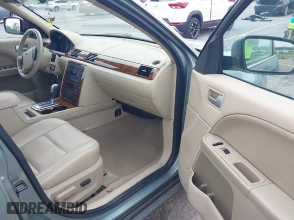 ✅ 2005 Ford Five Hundred SEL • VIN: 1FAFP27175G111827 • Lot: 42379002. Listed on IAAI with 108,562 mi. Free auction sales archive from the USA and detailed vehicle history report at DreamBid. Image 5.