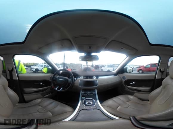 ✅ 2015 Land Rover Range Rover Evoque Pure Plus • VIN: SALVP2BG6FH041212 • Lot: 42867080. Listed on IAAI with 161,512 mi. Free auction sales archive from the USA and detailed vehicle history report at DreamBid. Image 22.