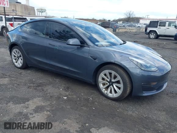 ✅ 2022 Tesla Model 3 Long Range • VIN: 5YJ3E1EB2NF203477 • Lot: 42037932. Wystawiony na IAAI z przebiegiem 56 509 mil. Bezpłatny archiwum sprzedaży aukcyjnych z USA i szczegółowy raport historii pojazdu na DreamBid. Zdjęcie 1.