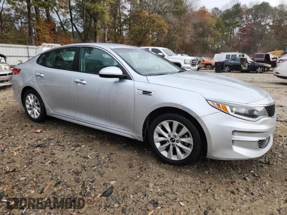 ✅ 2017 Kia Optima LX • VIN: 5XXGT4L36HG146108 • Lot: 93289495. Wystawiony na Copart z przebiegiem 302 667 mil. Bezpłatny archiwum sprzedaży aukcyjnych z USA i szczegółowy raport historii pojazdu na DreamBid. Zdjęcie 4.
