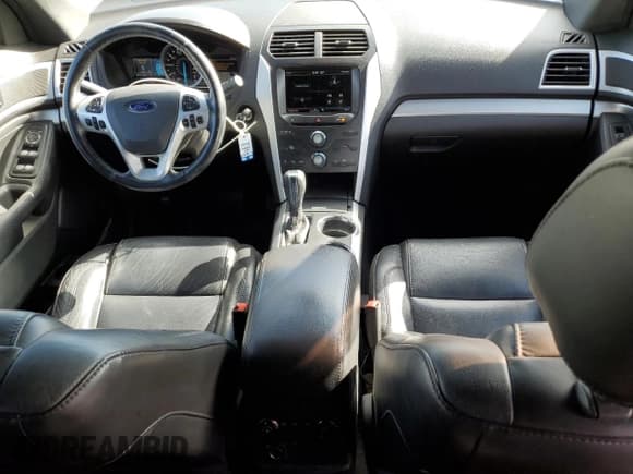 ✅ 2013 Ford Explorer XLT • VIN: 1FM5K8D83DGC71089 • Lot: 57582015. Wystawiony na Copart z przebiegiem 107 111 mil. Bezpłatny archiwum sprzedaży aukcyjnych z USA i szczegółowy raport historii pojazdu na DreamBid. Zdjęcie 8.