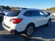 ✅ 2018 Subaru Outback Touring • VIN: 4S4BSATC5J3352775 • Lot: 43673950. Listed on IAAI with 84,097 mi. Free auction sales archive from the USA and detailed vehicle history report at DreamBid. Image 4.