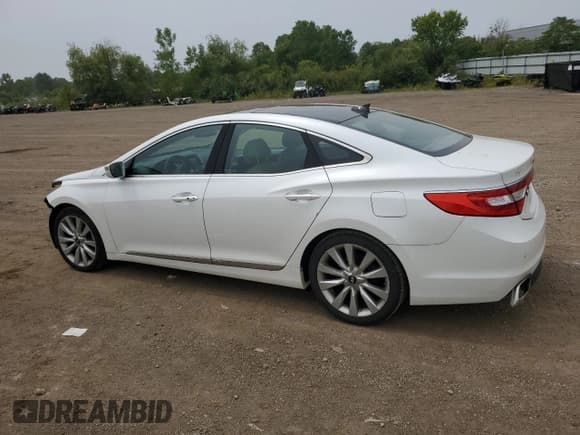 ✅ 2015 Hyundai Azera Limited • VIN: KMHFH4JG1FA439714 • Lot: 67170505. Listed on Copart with 125,331 mi. Free auction sales archive from the USA and detailed vehicle history report at DreamBid. Image 2.