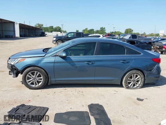 2017 Hyundai Sonata 2.4L с VIN 5NPE24AF1HH487296, выставлен на аукционе IAAI как лот 43182551 с пробегом 100 004 миль миль и . История ставок и продаж доступна на DreamBid. Изображение 14.