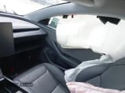 ✅ 2024 Tesla Model 3 • VIN: 5YJ3E1EAXRF853350 • Lot: 41946954. Wystawiony na IAAI z przebiegiem Nie podano. Bezpłatny archiwum sprzedaży aukcyjnych z USA i szczegółowy raport historii pojazdu na DreamBid. Zdjęcie 5.