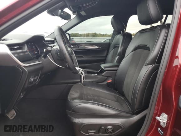 ✅ 2022 Jeep Grand Cherokee Altitude • VIN: 1C4RJHAG9N8598189 • Лот: 86217755. Опубликован ранее на Copart с пробегом 39 579 миль. Бесплатный доступ к архиву аукционных продаж из США и подробный отчёт об истории автомобиля на DreamBid. Изображение 7.