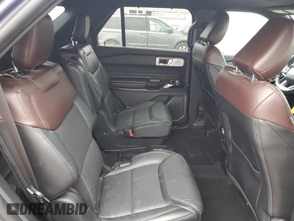 ✅ 2021 Ford Explorer Platinum • VIN: 1FM5K8HC9MGA16400 • Lot: 80860215. Wystawiony na Copart z przebiegiem 40 738 mil. Bezpłatny archiwum sprzedaży aukcyjnych z USA i szczegółowy raport historii pojazdu na DreamBid. Zdjęcie 11.