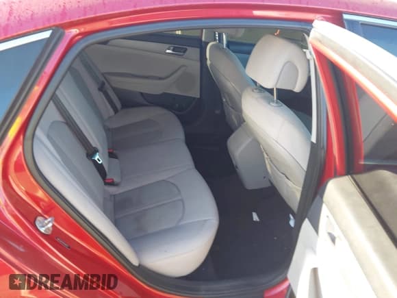 ✅ 2017 Hyundai Sonata SE • VIN: 5NPE24AF5HH596070 • Lot: 43070584. Listed on IAAI with 140,518 mi. Free auction sales archive from the USA and detailed vehicle history report at DreamBid. Image 8.