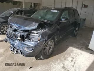 ✅ 2016 Jeep Grand Cherokee Limited • VIN: 1C4RJFBG0GC382007 • Lot: 89861415. Wystawiony na Copart z przebiegiem 200 005 mil. Bezpłatny archiwum sprzedaży aukcyjnych z USA i szczegółowy raport historii pojazdu na DreamBid. Zdjęcie 1.